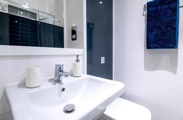 Silver Street, East Reading, Reading - Image 2